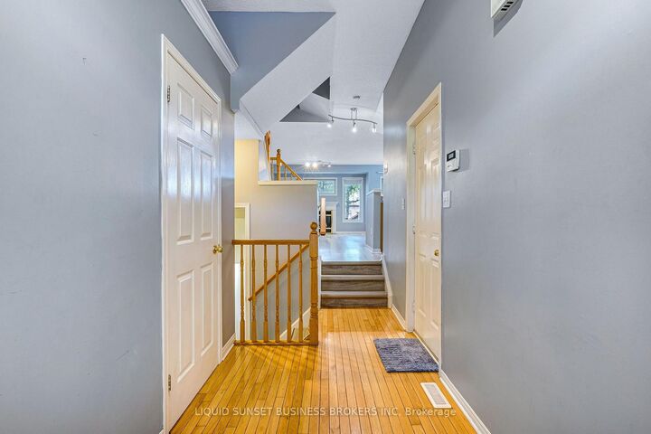 Property Photo: 185 North Centre Road 22 ON N5X 4C9