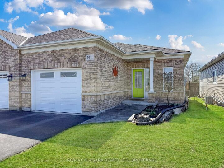 Property Photo: 1041 Meadowood Street ON L2A 5B9
