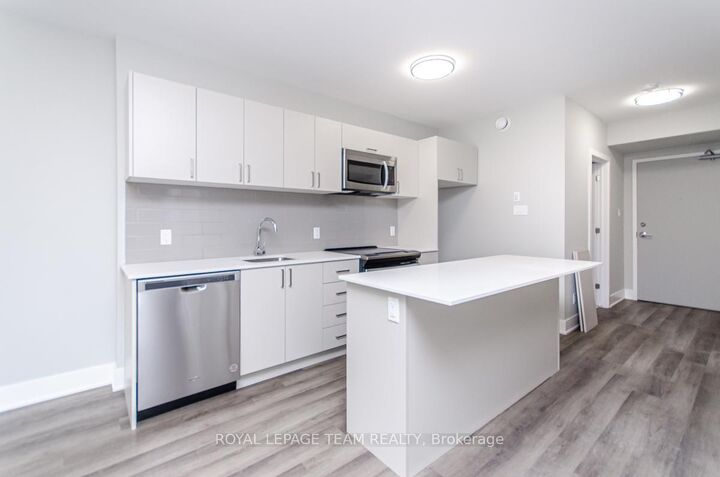Property Photo: 1295 Summerville Avenue 101 ON K1Z 8G7