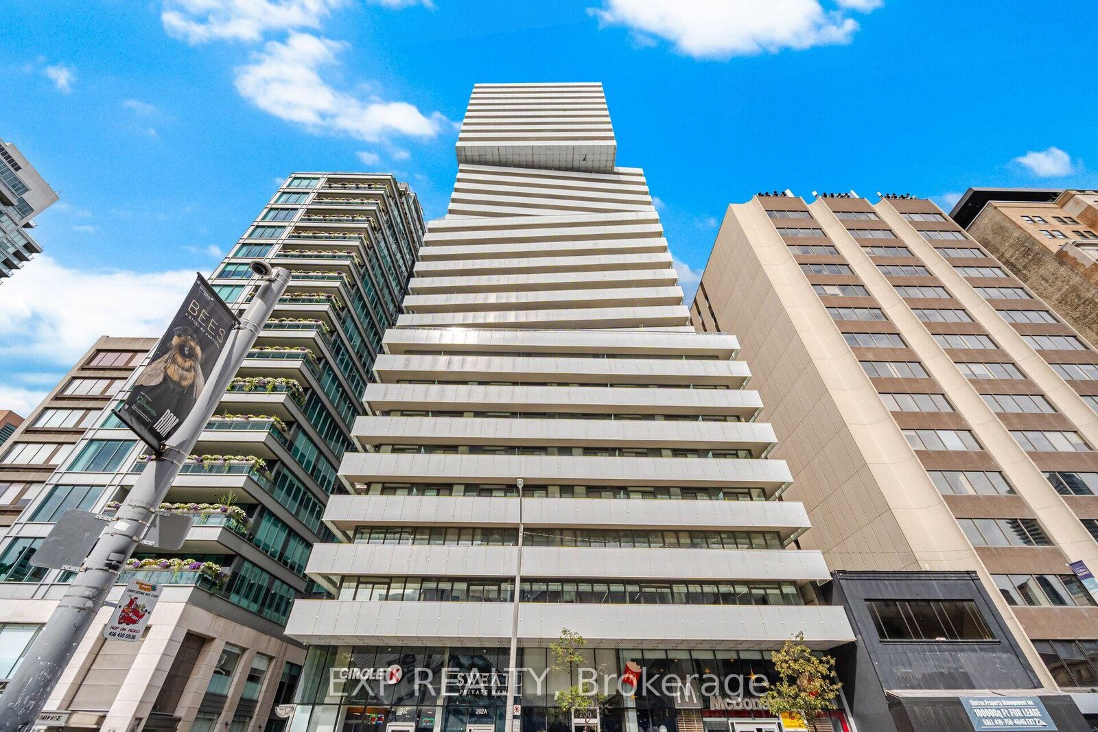 Property Photo: 200 Bloor Street W 1203 ON M5S 1T8