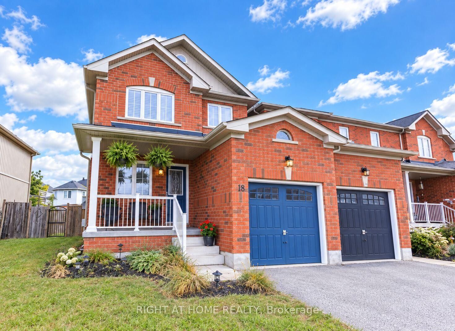 Property Photo:  165 Greenwood Drive  ON L3W 0E4 