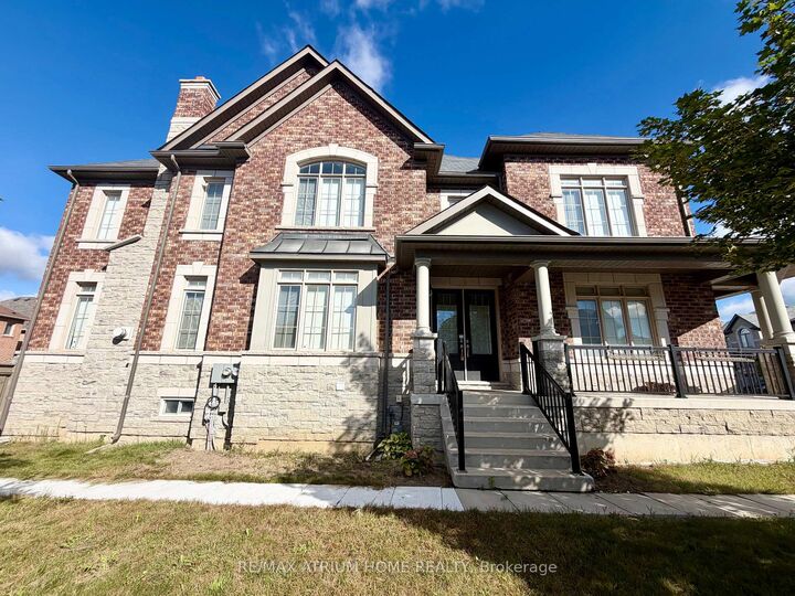 Property Photo: 22 Duggan Street ON L4G 0Y9