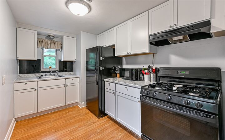 Property Photo:  1337 Hamilton Rd  PA 15234 