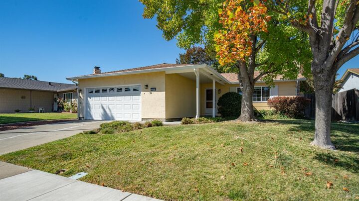 Property Photo:  2257 Ross Place  CA 94533 
