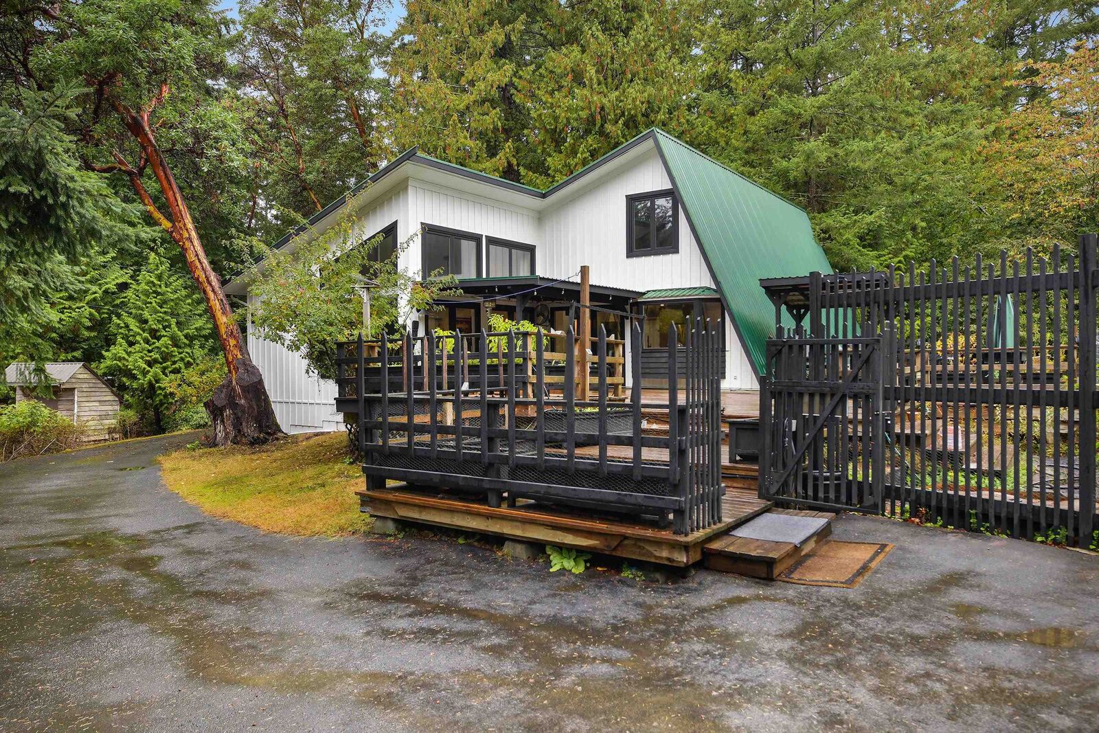 Property Photo:  505 Bayview Drive  BC V0N 2J1 