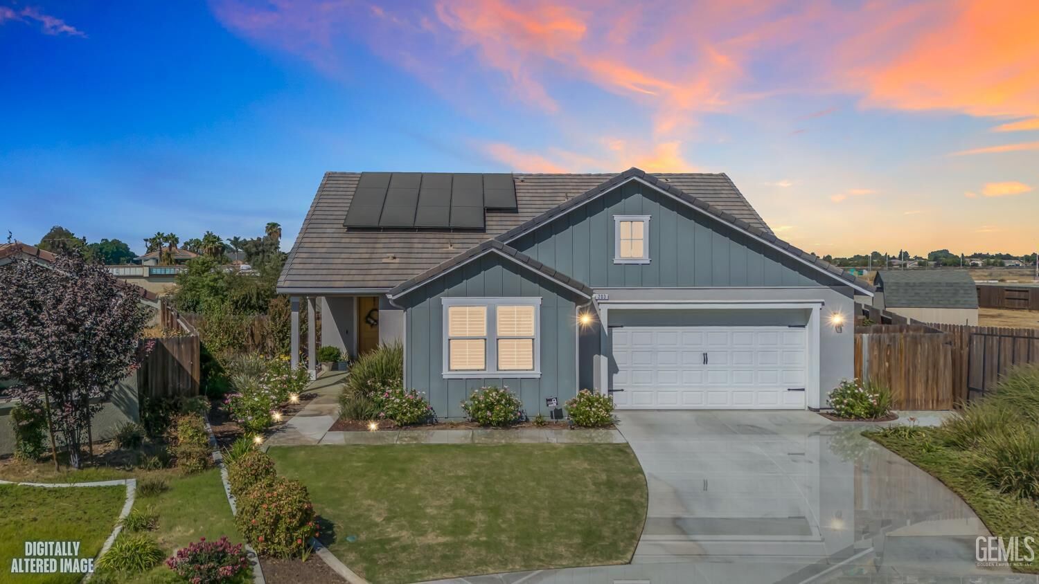 Property Photo:  203 Ondarroa Court  CA 93314 