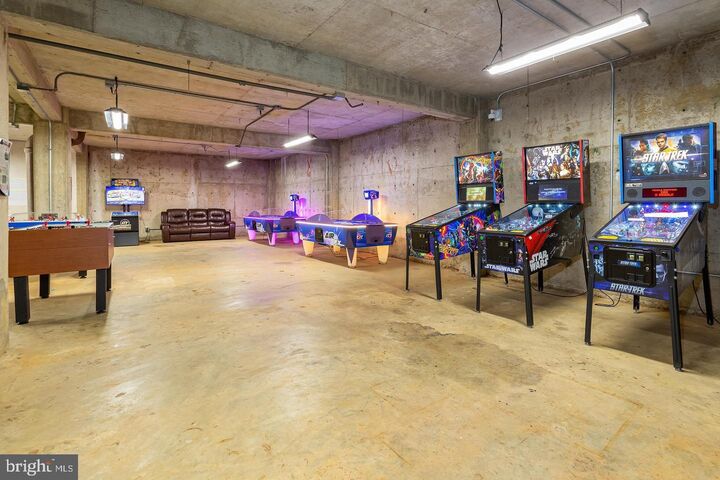 Property Photo: 4600 Duke Street 1631 VA 22304