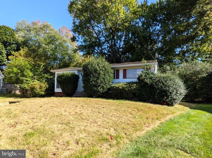 Property Photo:  1412 Patrick Circle SW  VA 22180 