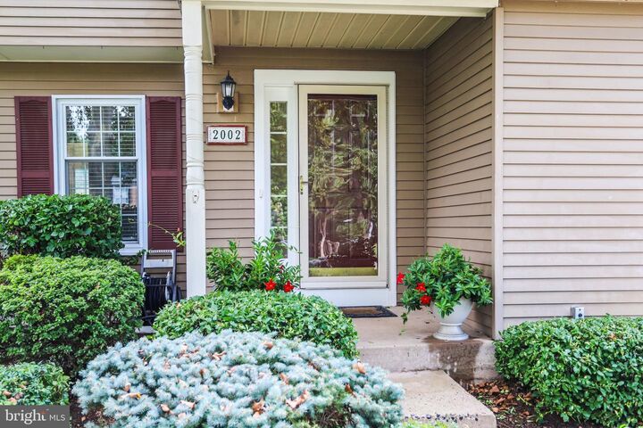 Property Photo:  2002 Jonathan Drive  VA 20164 