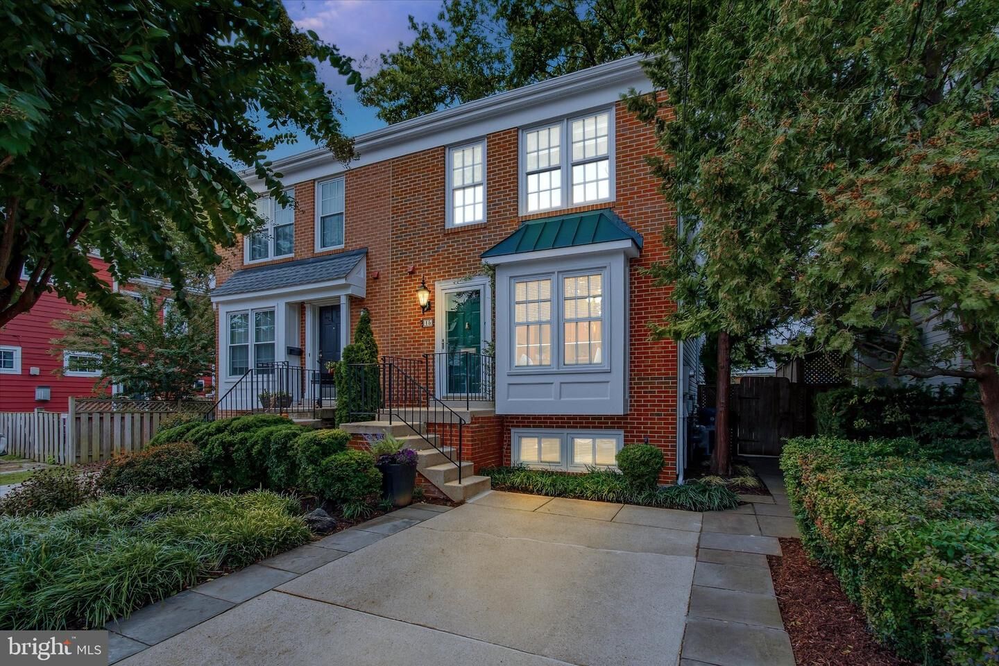 Property Photo: 15 E Del Ray Avenue VA 22301