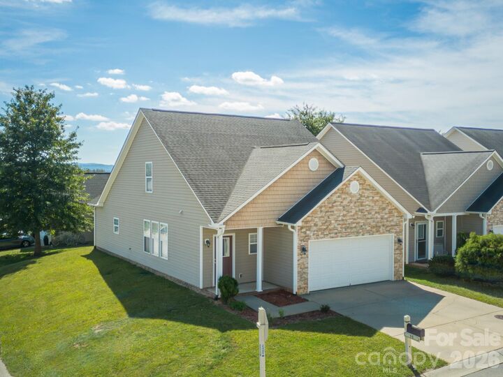 Property Photo: 15 Chowan Drive NC 28732