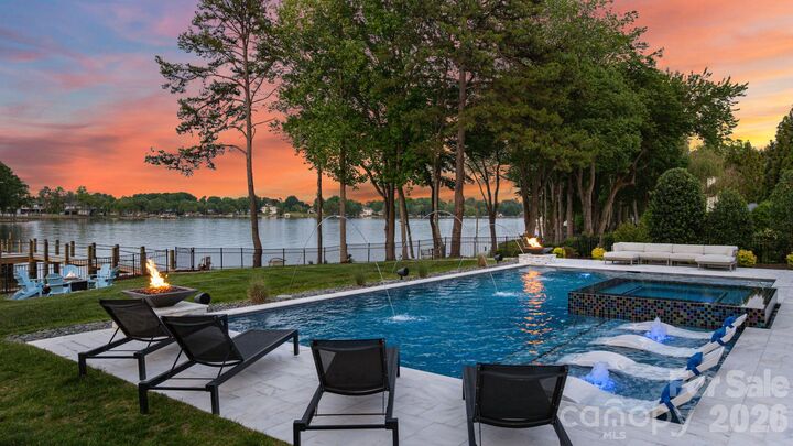 Property Photo:  114 Cape Cod Way  NC 28117 