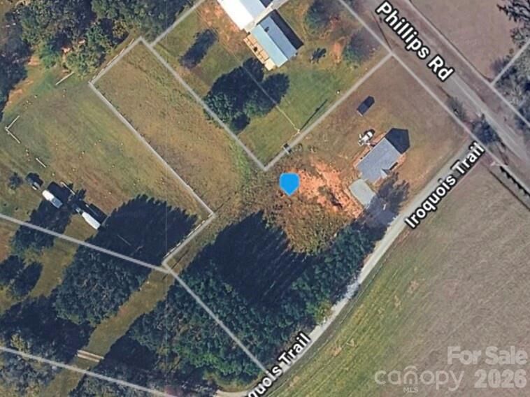 Property Photo:  22 Iroquois Trail  NC 28722 
