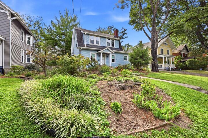 Property Photo: 5523 Arnsby Place OH 45227
