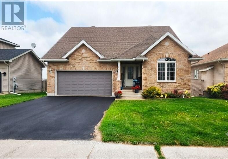 Property Photo: 22 Frieday Street ON K7S 0A6