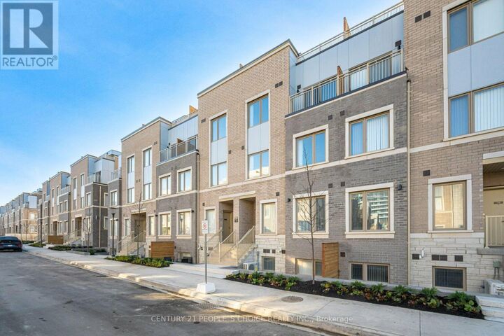 Property Photo:  150 Honeycrisp Crescent North Th263  ON L4K 0N7 