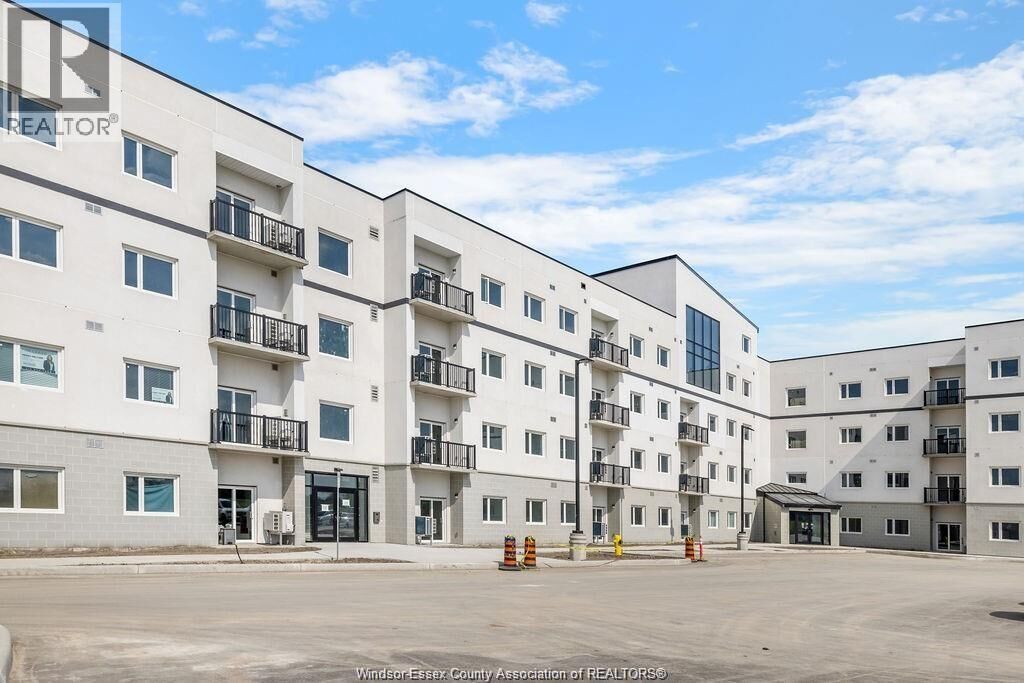 Property Photo:  1900 Concession Rd 6 205  ON N9H 0P1 