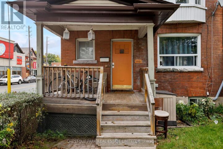 Property Photo:  185 Walmer Road  ON M5R 2X8 