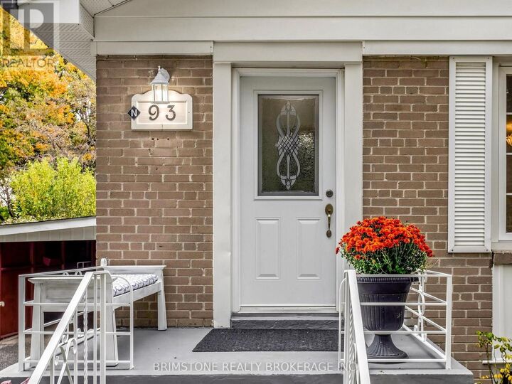 Property Photo:  93 Bayview Parkway  ON L3Y 3W2 