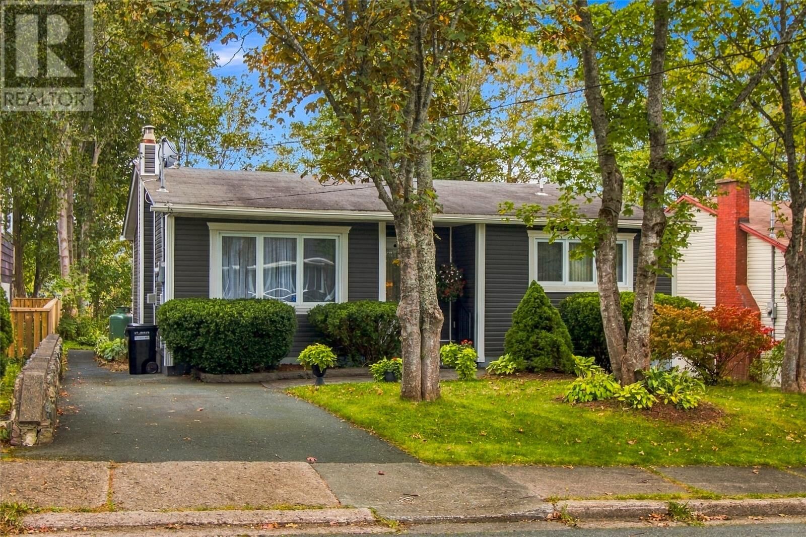 Property Photo:  19 First Avenue  NL A1B 1N3 