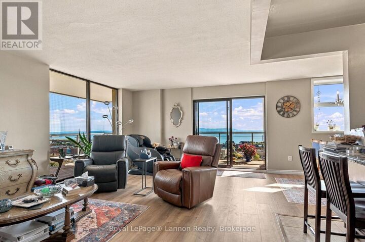 Property Photo:  405 Waverley Street 1503  ON P7B 1B8 