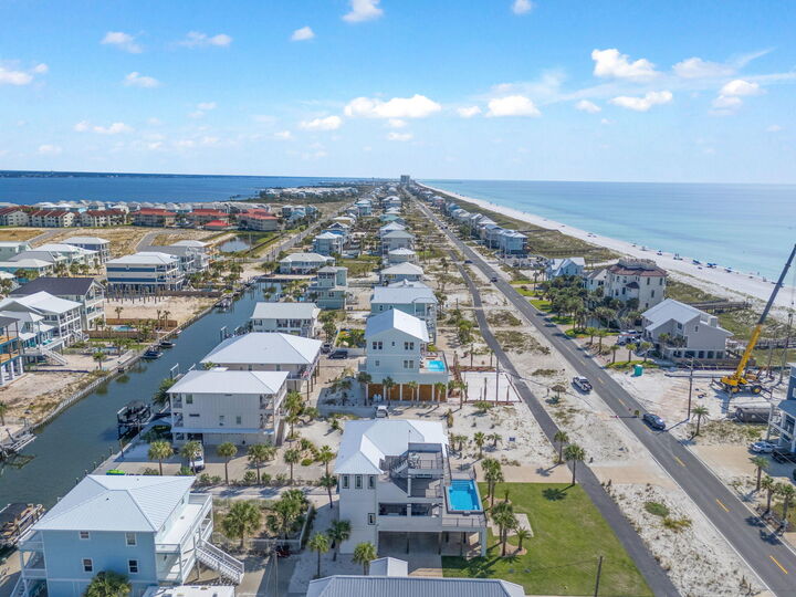 Property Photo:  7370 Gulf Boulevard  FL 32566 