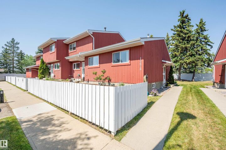 Property Photo:  10678 Beaumaris Road NW  AB T5X 3N4 