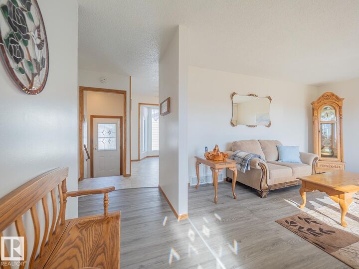 Property Photo:  5320 54 Street  AB T0B 0H0 