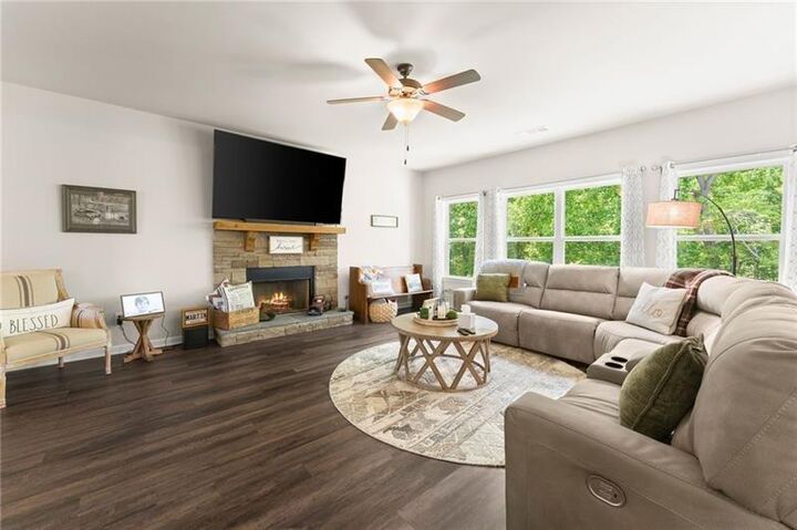 Property Photo: 176 Whelchell Valley Drive GA 30534