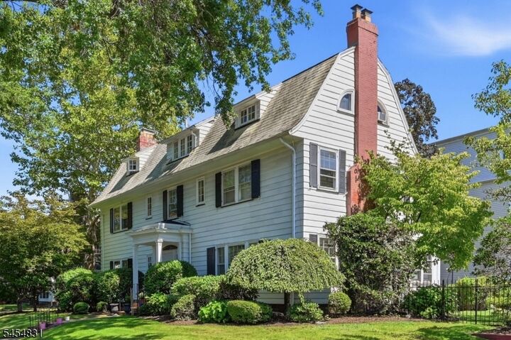 Property Photo:  415 Ridge St  NJ 07104 