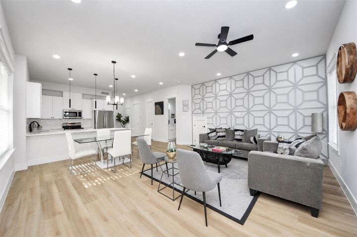 Property Photo: 1510 E 31st Street A TX 77022
