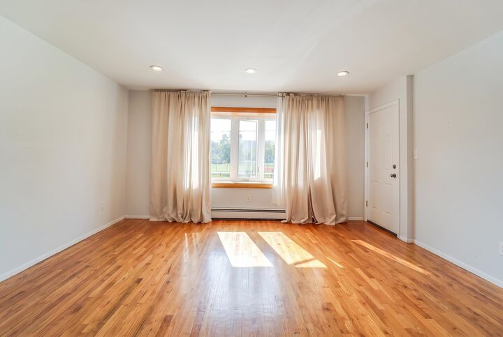 Property Photo:  565 Central Ave 1  NJ 07307 