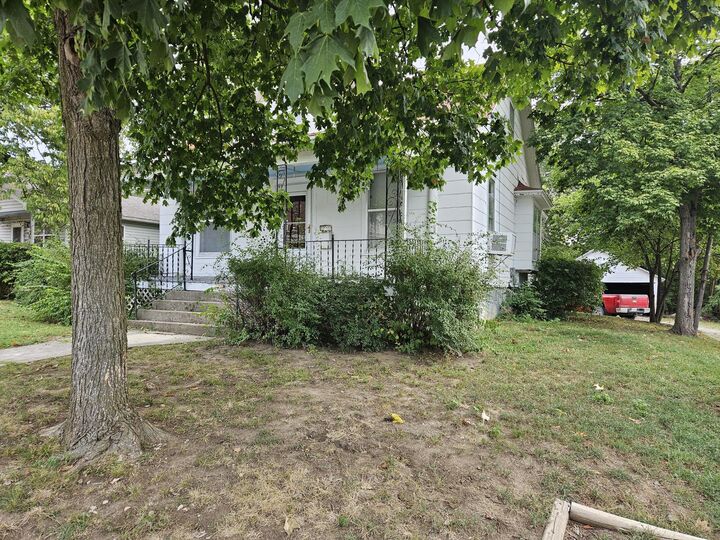 Property Photo:  414 N Western Street  MO 65265 