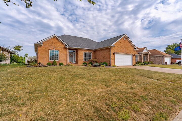Property Photo:  200 Westbriar Road  IN 47630 