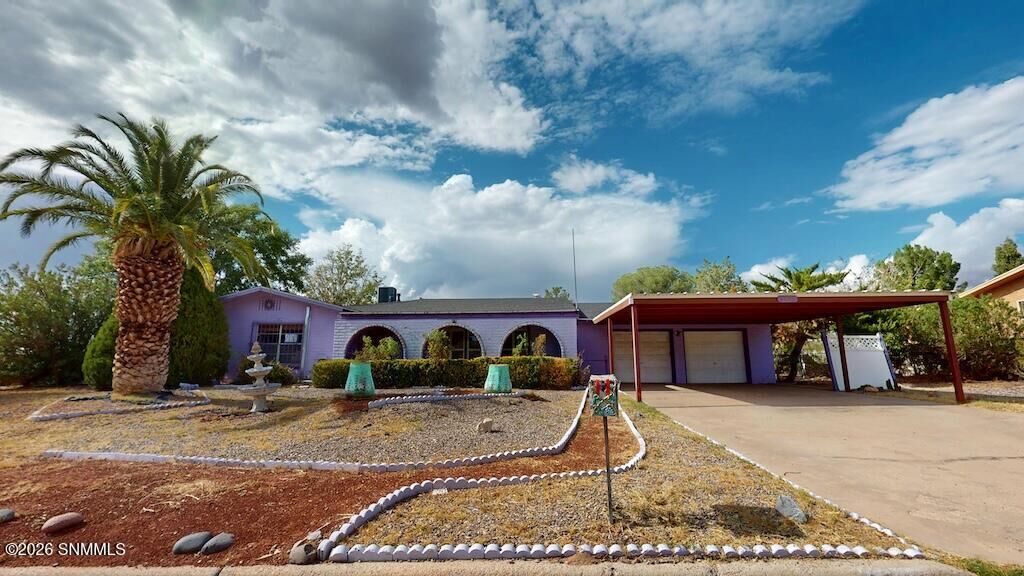 Property Photo:  2045 Arlington Avenue  NM 88001 