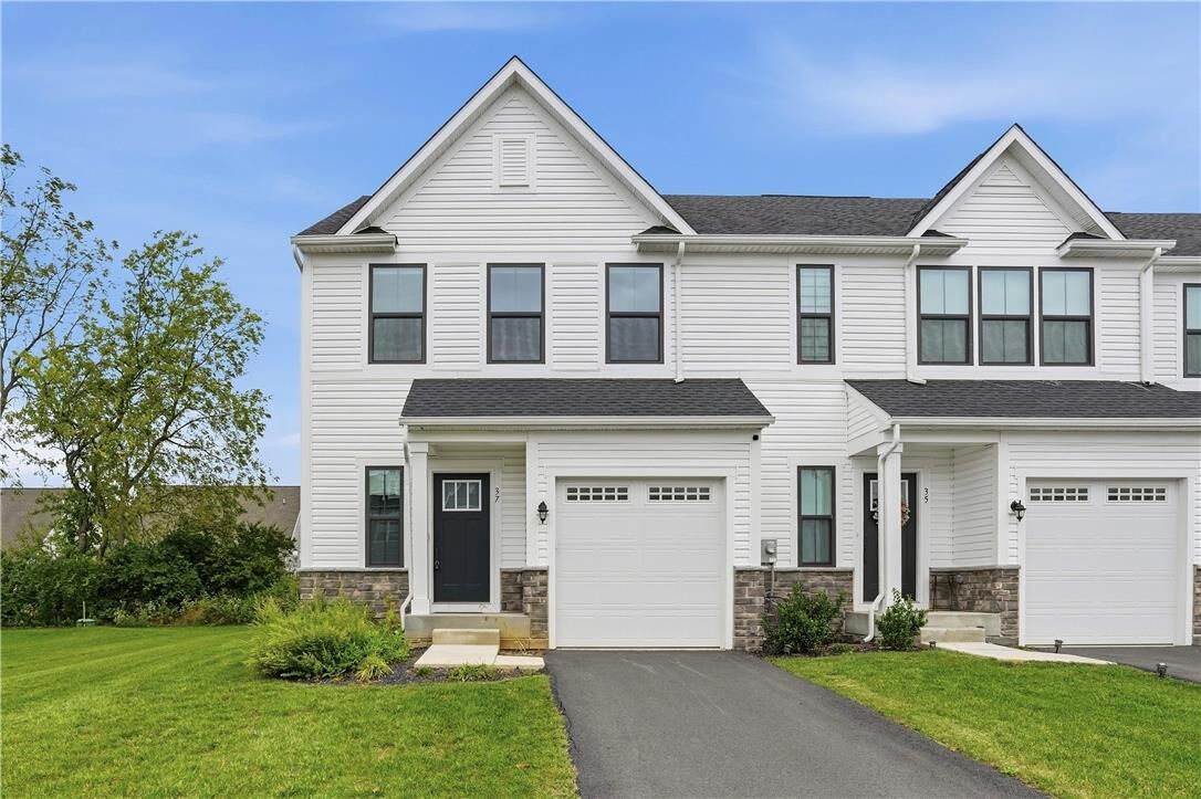 Property Photo: 37 Timber Trail PA 18045