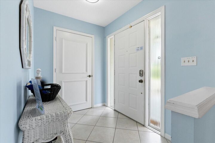 Property Photo: 916 Loyalty Avenue FL 34145
