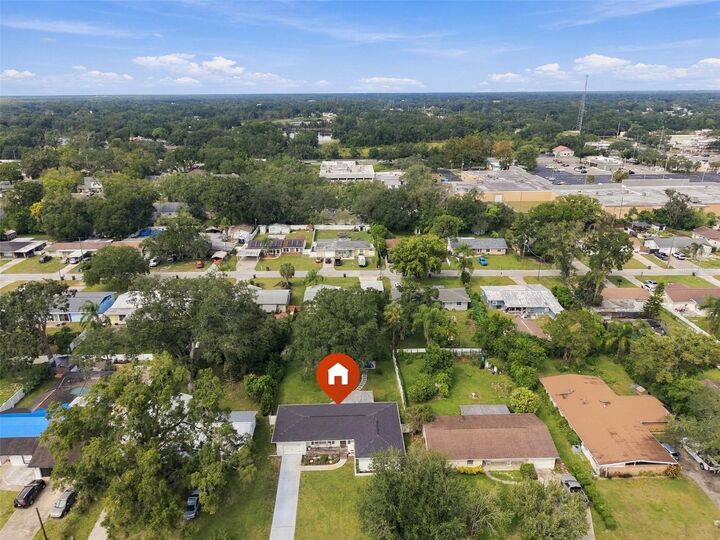 Property Photo: 125 Siobhan Avenue FL 33613