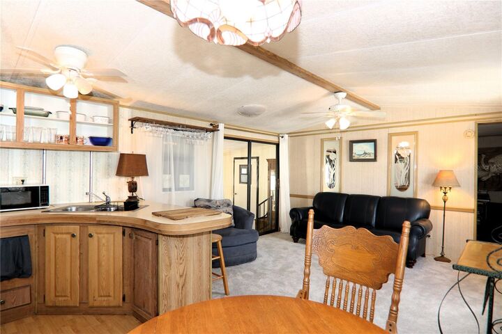 Property Photo: 118 N Starboard Drive FL 34285