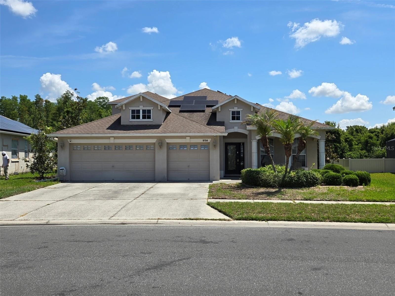 Property Photo:  9704 Asbel Estates Street  FL 34638 