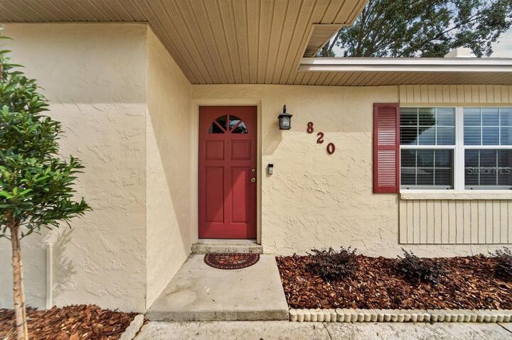 Property Photo:  820 Blackberry Lane  FL 33511 