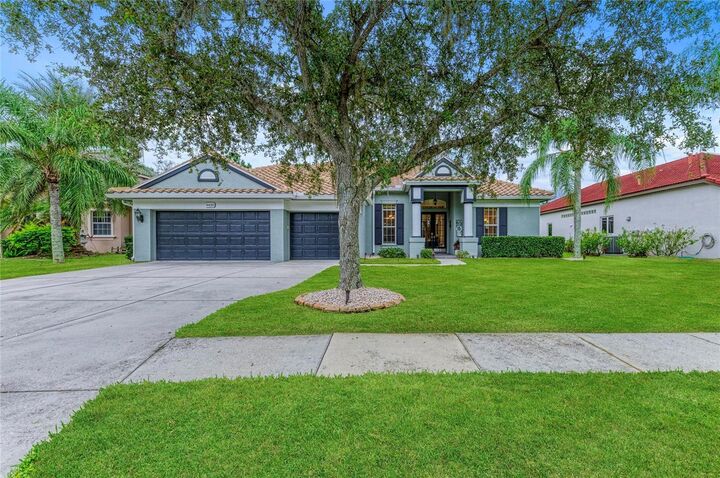 Property Photo:  9420 Royal Calcutta Place  FL 34202 
