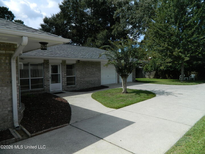 Property Photo:  7929 Hilo Way  MS 39525 