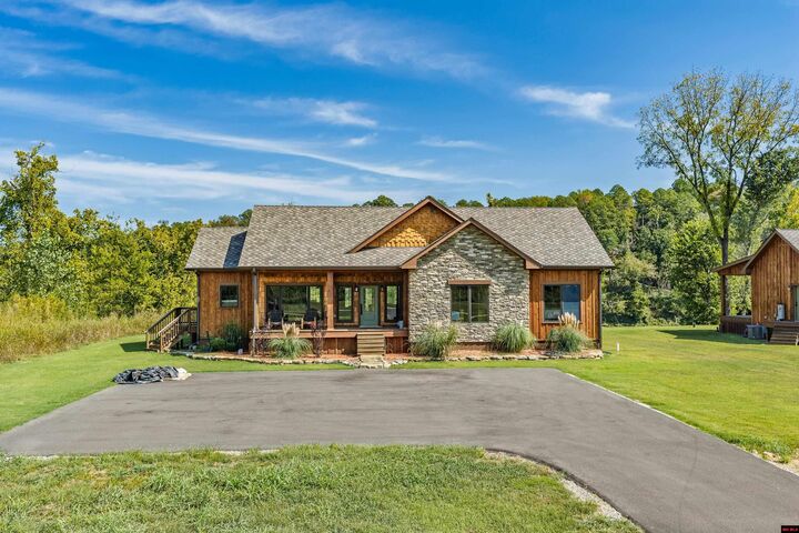 Property Photo:  77 Nathan Terrace  AR 72653 