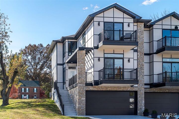 Property Photo:  512 W 2nd Street  MO 63090 