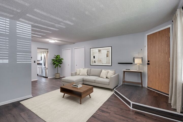 Property Photo: 1486 W Jefferson Avenue D IL 60540