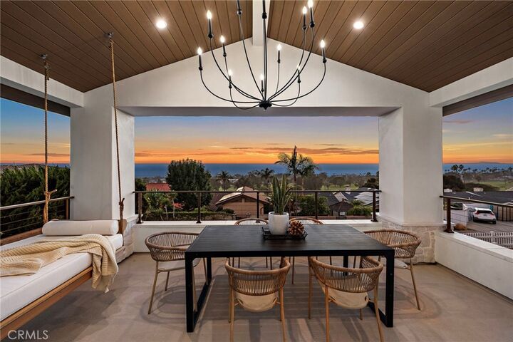 Property Photo:  318 Avenida Costanso  CA 92672 