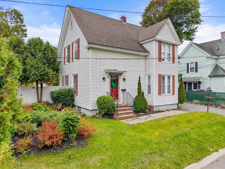 Property Photo:  13 W Park Street  ME 04401 