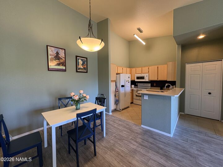 Property Photo:  4343 E Soliere Avenue 2017  AZ 86004 