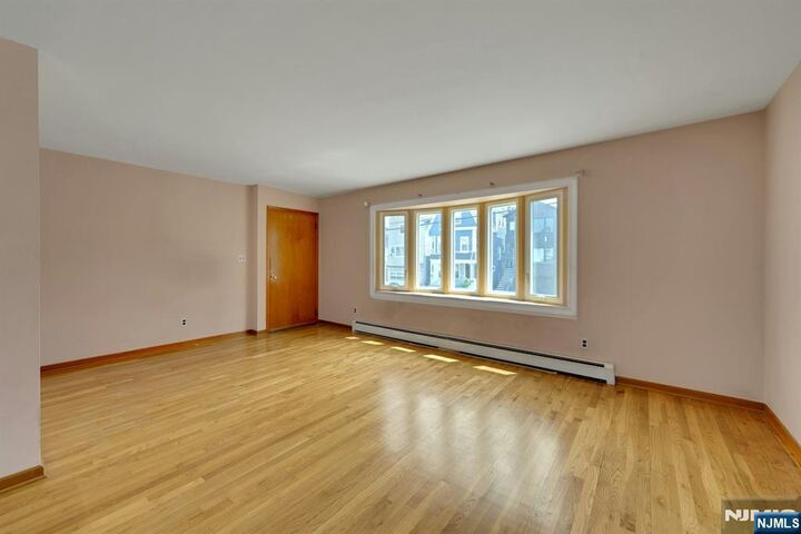 Property Photo:  502 Cross Street 1  NJ 07029 